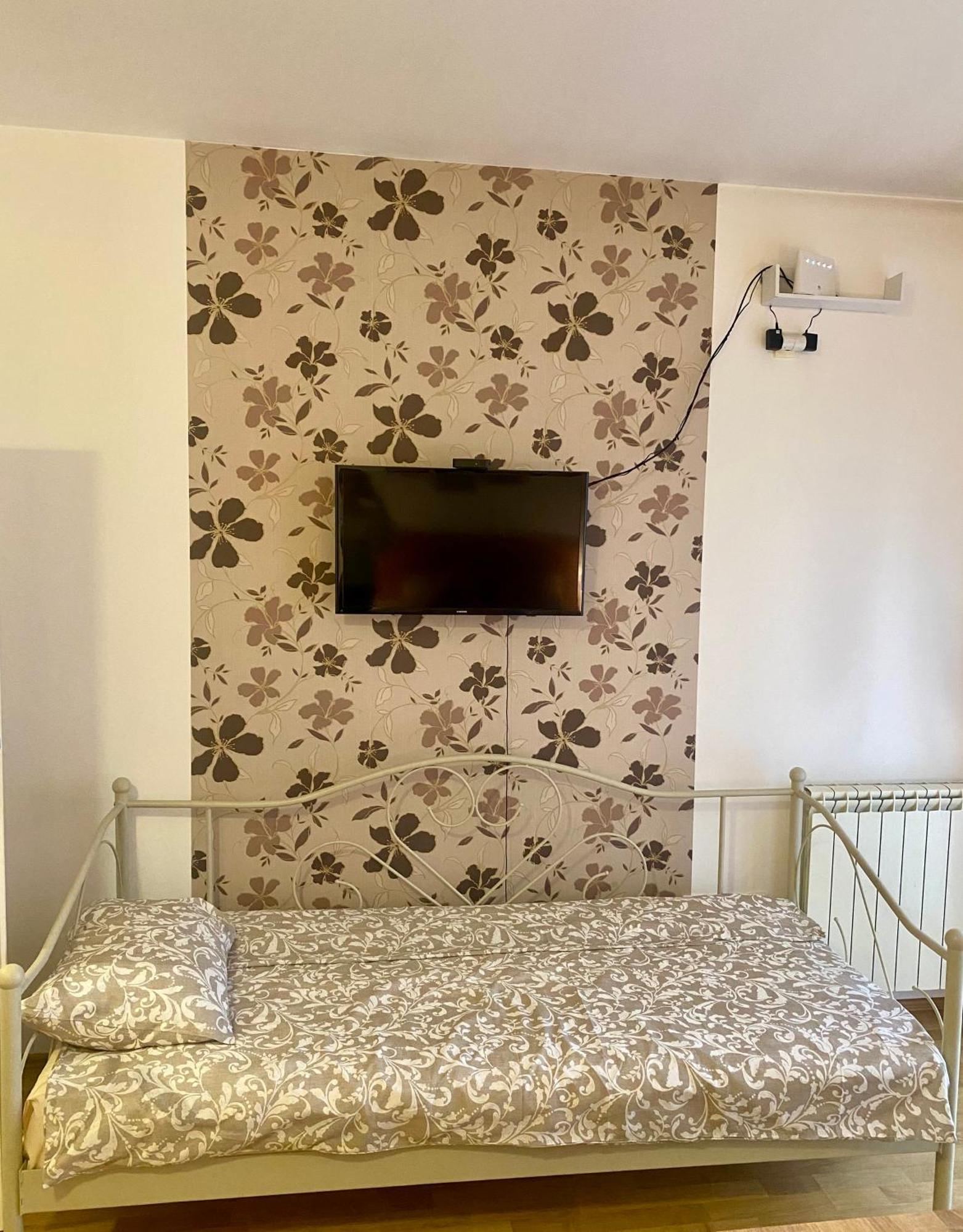 Apartment Victor Баня-Ковиляча Экстерьер фото